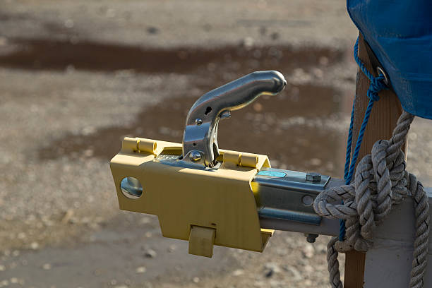 How to Use a Pintle Hitch Safely